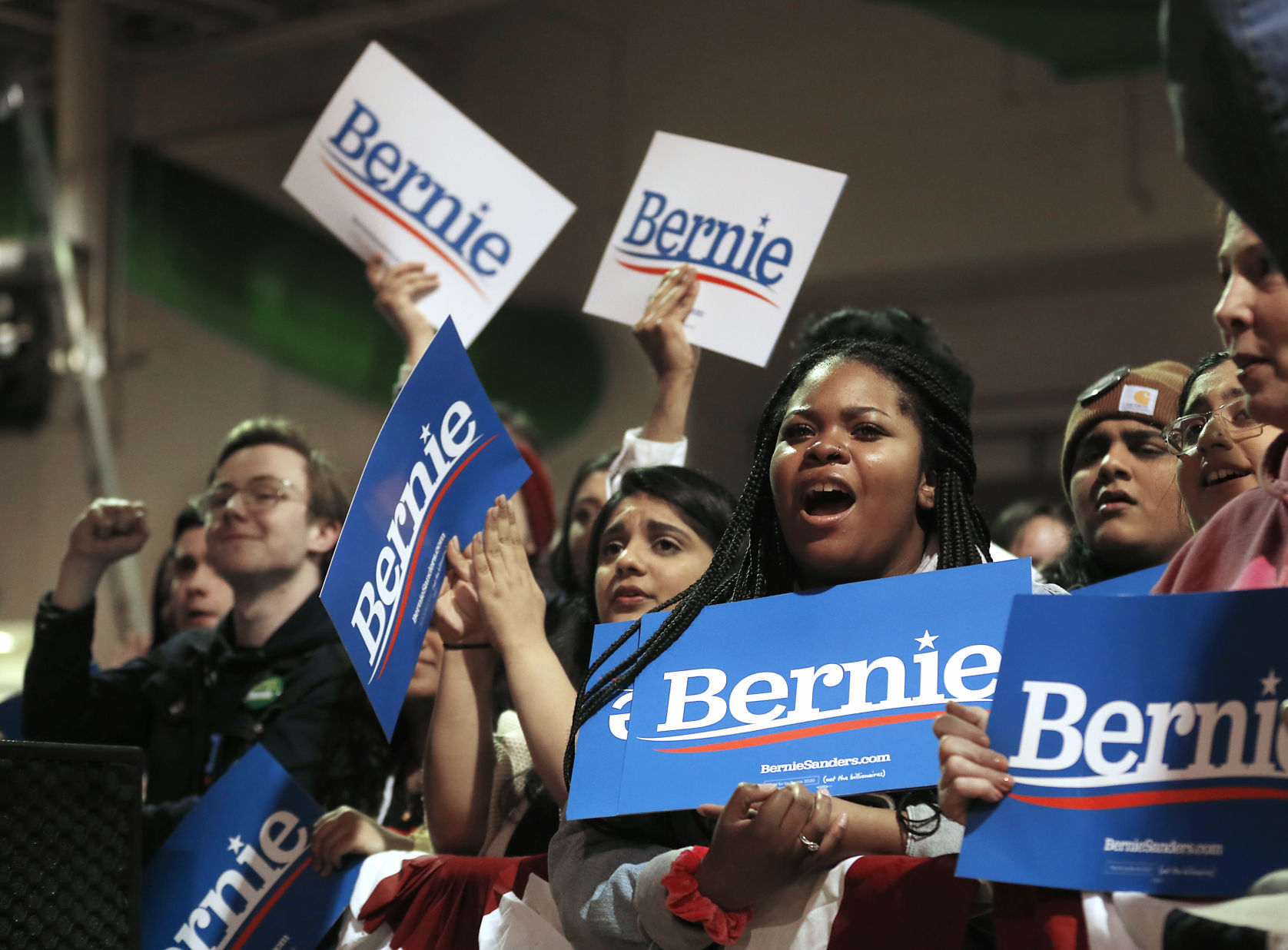 20200228_MET_BERNIE_AWE13